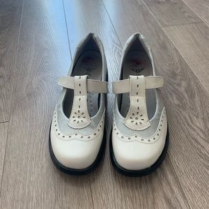 Sandbaggers Ladies Golf Shoe - Size 7